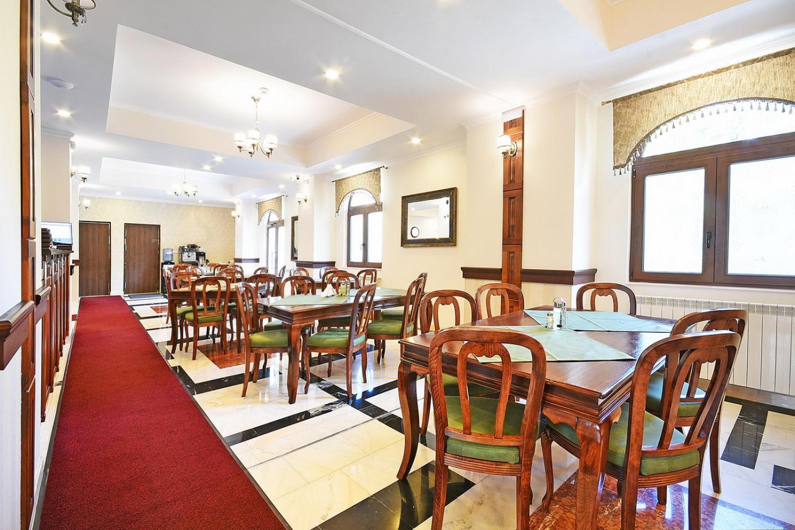 Hotel Moldavia Slănic-Moldova Zewnętrze zdjęcie