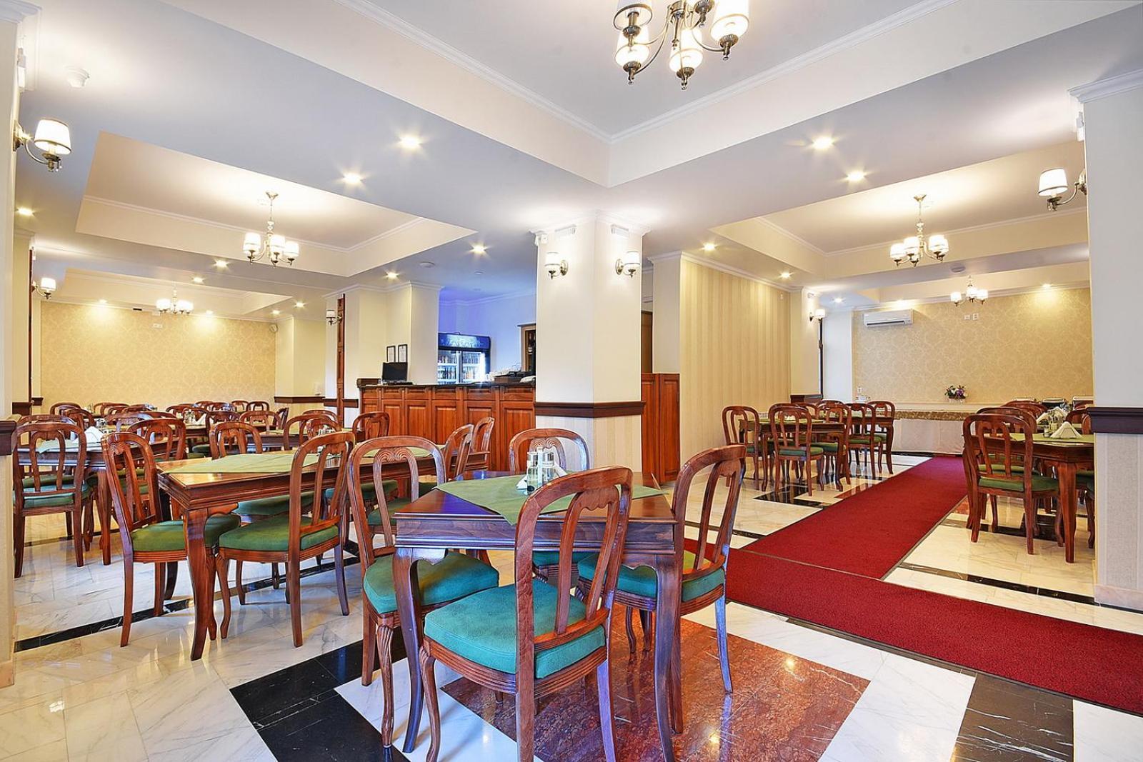 Hotel Moldavia Slănic-Moldova Zewnętrze zdjęcie